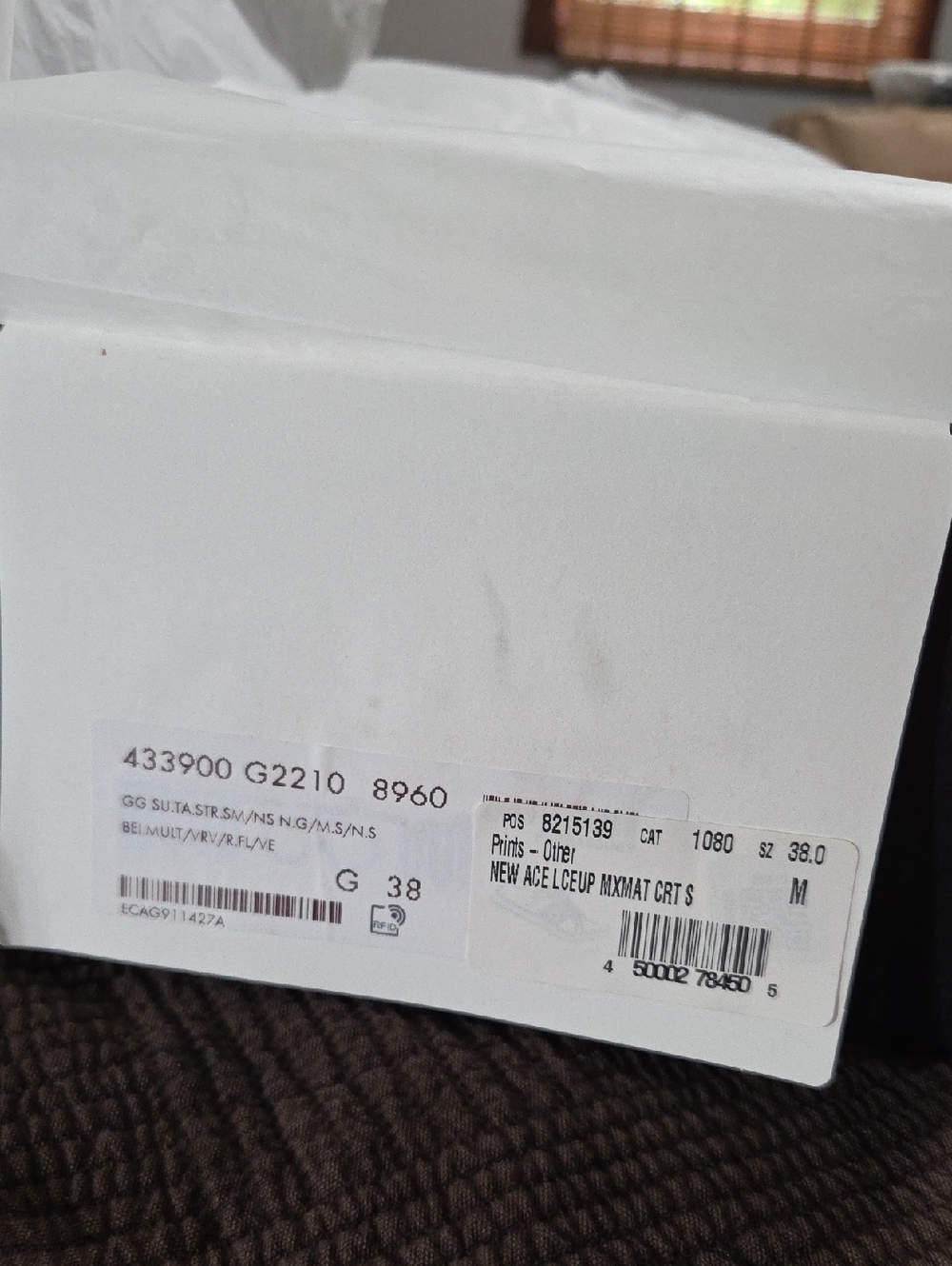 Gucci Ace Strawberry Sneaker Size 38 - Picture 11 of 12